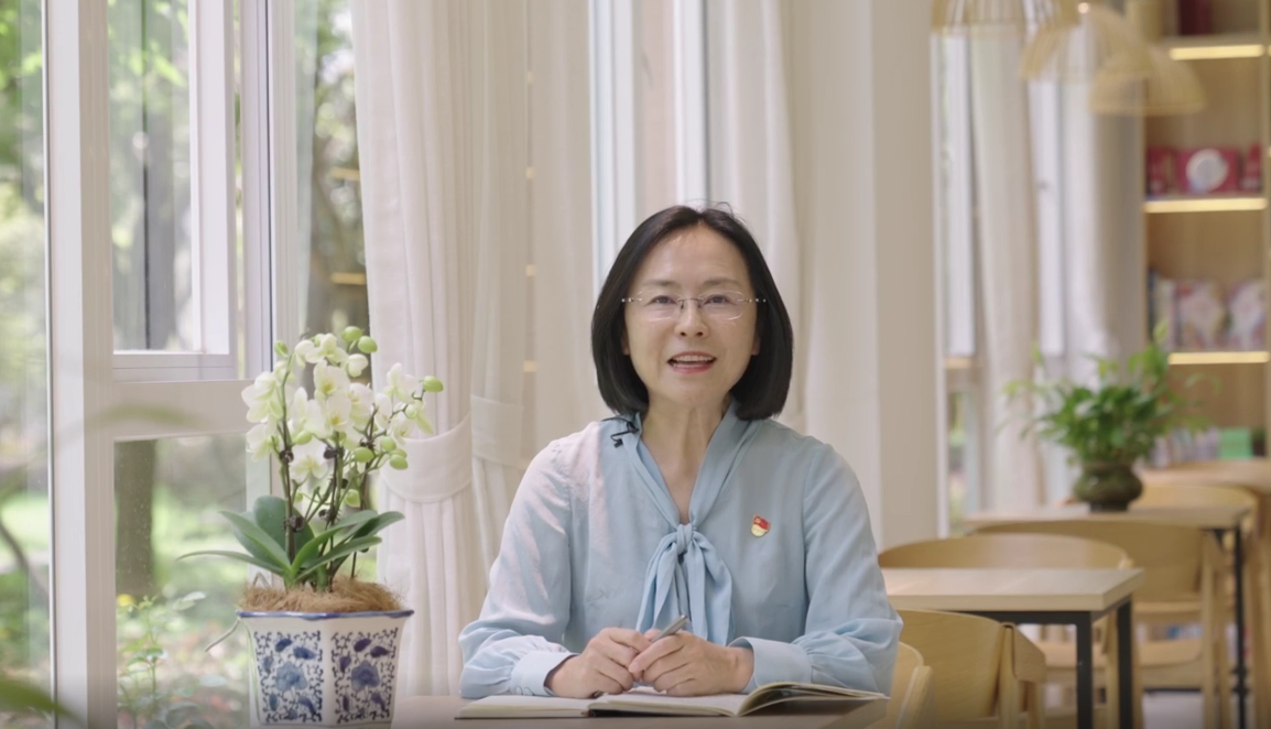 春城老师.png
